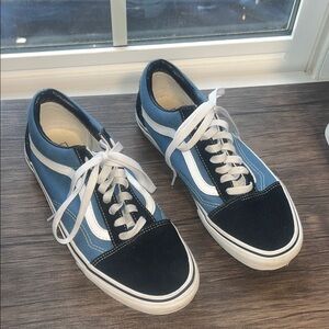 Vans Men's Navy and Black Sneakers